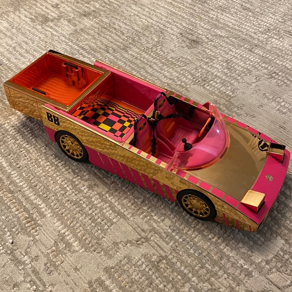 LOL Surprise Car Pool coup with headlights that work. - Picture 2 of 5